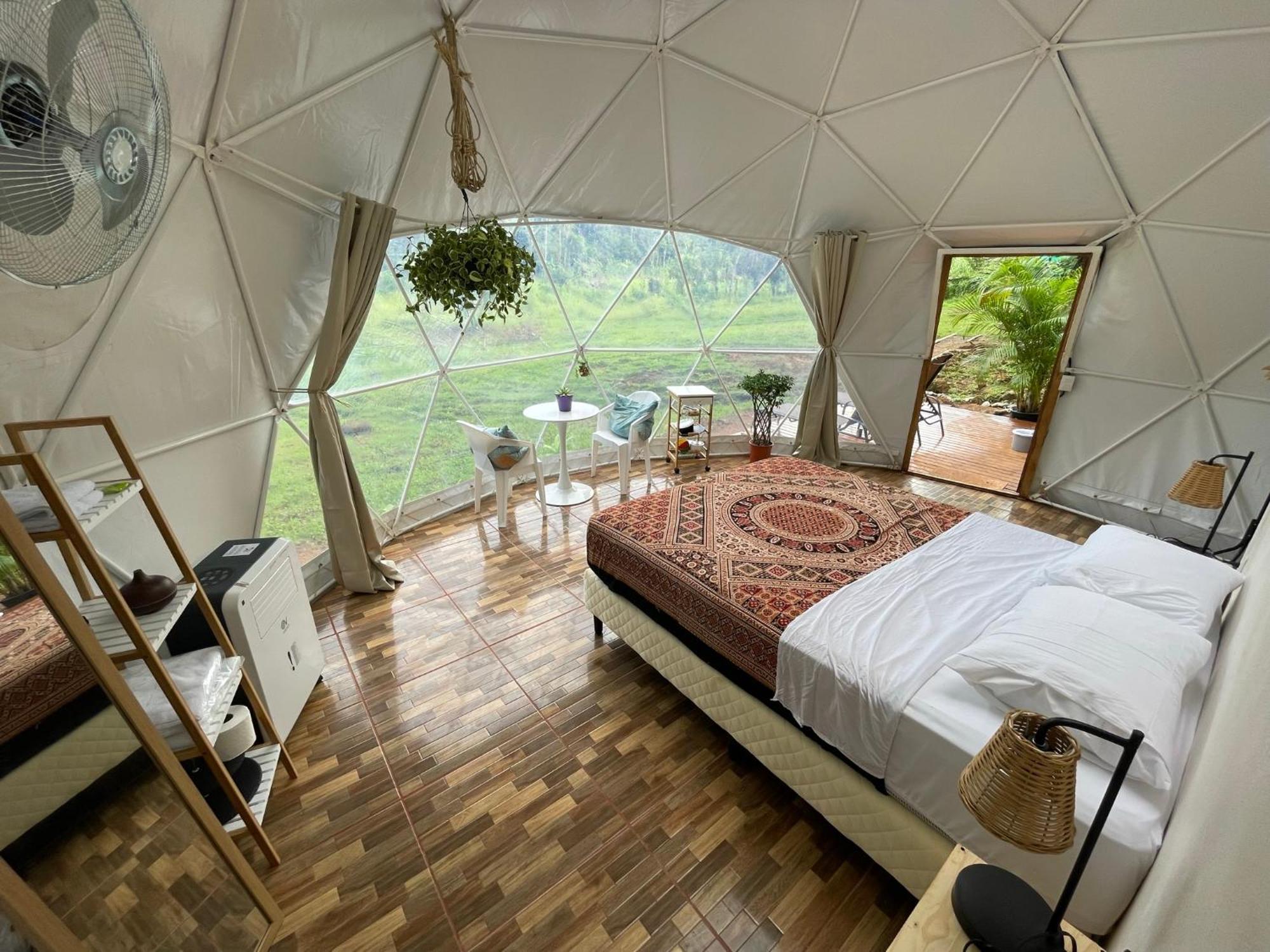 La Comarca River Glamping Dome Near Manuel Antonio Extérieur photo