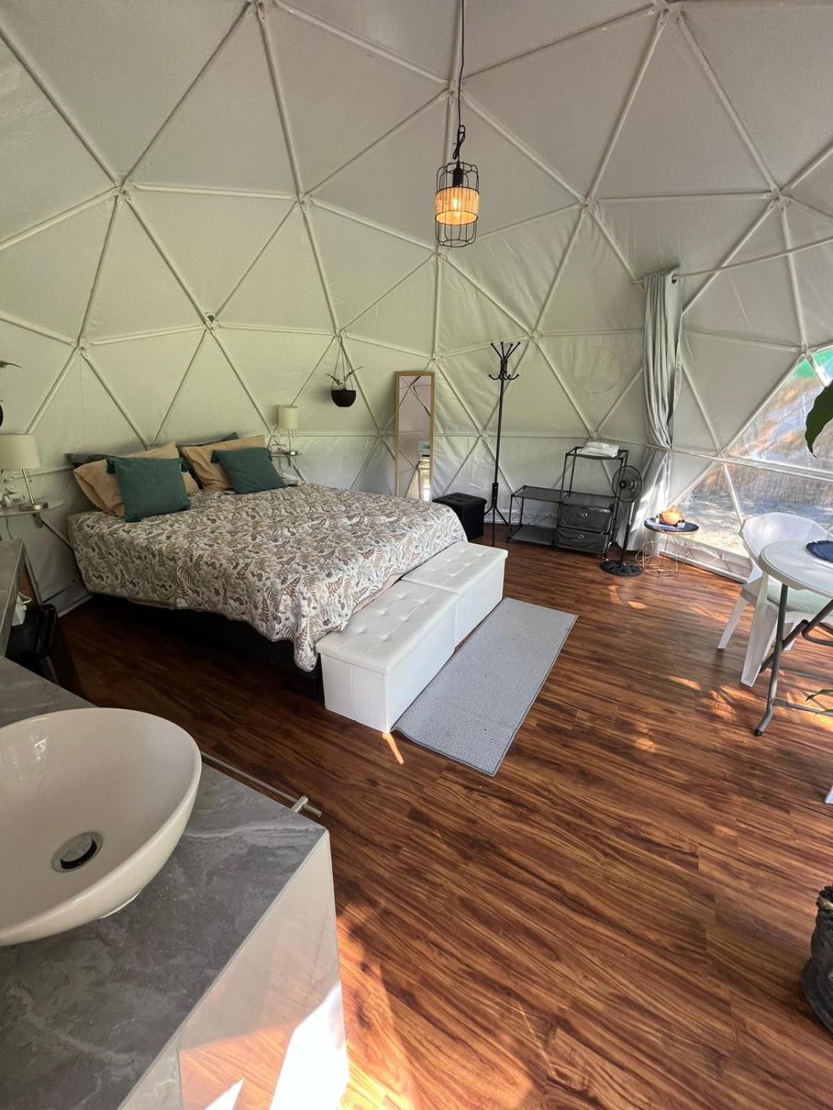 La Comarca River Glamping Dome Near Manuel Antonio Extérieur photo