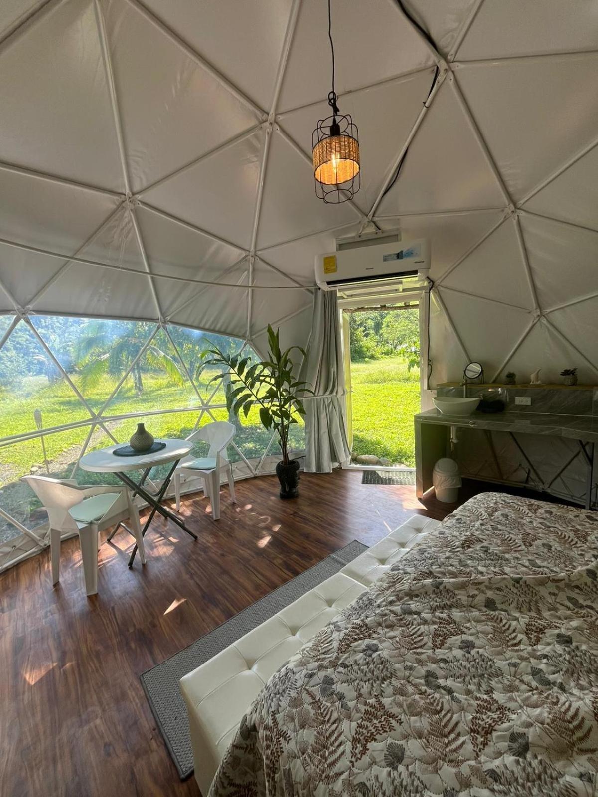 La Comarca River Glamping Dome Near Manuel Antonio Extérieur photo