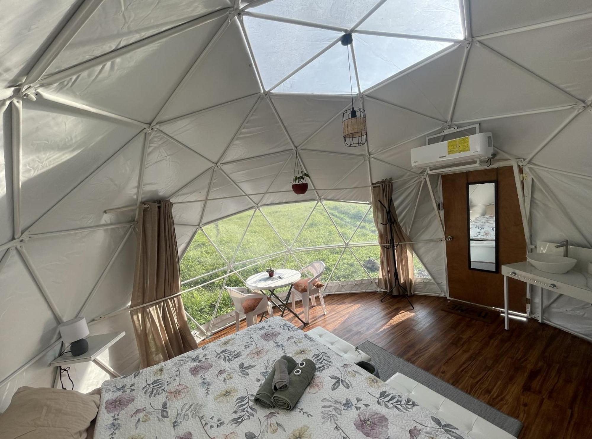La Comarca River Glamping Dome Near Manuel Antonio Extérieur photo